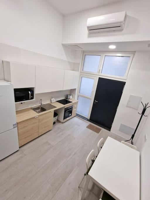 Seco Calle, Precisos Loft Super Equipado Cerca De Metro Pacifico Madri Exterior foto